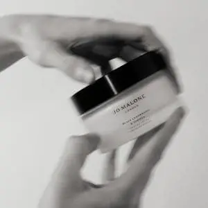 Jo Malone London Black Cedarwood & Juniper Shaving Cream 200ml